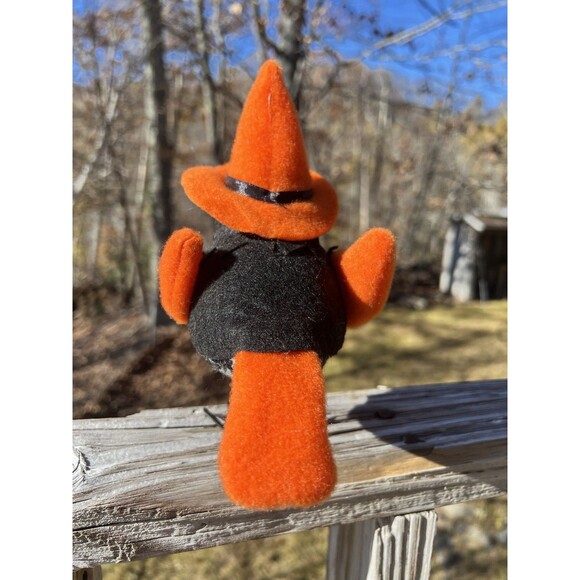 Featherly Friends - Hyde & Eek - Witch Halloween Collectible - Picture 3 of 6